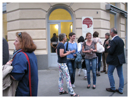 Galerie Sandpeck Josefsgasse 1 1080 Wien 1010 Ausstellungen Vernissage Kunst mieten kaufen bildende gestaltende Künstler Künstlerin akademische Designerinnen Fotografinnen Mietgalerie Veranstaltungräume Seminarräume Lesungen Vorträge Diskussionen Veranstaltungen Kurse Seminare Josefsgasse Parlament Rathaus Cafés Restaurants Hotels Theater fördern Begegnung Philosophie Medien Film Wirtschaft Wissenschaft Kunst Verein Symposien Diskussionen Theateraufführungen Publikationen künstlerischen Performances Veranstaltungskalender Kunstkalender Kunsthandwerksmarkt Weihnachtsmarkt Christkindlmarkt Adventmarkt Punsch Kunsthandwerksmärkte bildender KünstlerInnen GrafikerInnen FotografInnen KunsthandwerkerInnen angewandten Kunst Gebrauchskunst Keramik Goldschmiedekunst DesignerInnen Bekleidung Möbel Haushaltsgegenstände ErwachsenenbildnerInnen KursleiterInnen Menschen Fachwissen AutorInnen LiteratInnen DichterInnen LyrikerInnen SchriftstellerInnen JournalistInnen