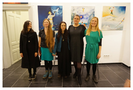 Paola Picazo Tanz Iulia Grigorie Didgeridoo Fujara
Mara Kolibri Stimme Silvia Mayer Gedichte Stimme Angelina Ertel Flöten Bernadette Zeilinger Blockflöten Pinkullo Galerie Sandpeck Wien 8 Josefstadt Mietgalerie österreichische zeitgenössische Kunst Kultur bildende gestaltende KünstlerInnen FotografInnen DesignerInnen Ausstellung Vernissage Finissage Weihnachtsmarkt Adventmarkt Kunstmarkt Kunstsupermarkt Kunsthandwerksmarkt Christkindlmarkt Galerie Sandpeck Design Adventmarkt 2018 Wien Josefstadt Gegenwartskunst zeitgenössische moderne österreichische Mietgalerie Kunst Kultur Wirtschaft Veranstaltungslokal Kunstkalender Veranstaltungsprogramm Pop-up-Store Seminarraum Übungsraum Kursräume Trainingsraum mieten Mietgalerie Florianigasse Josefstädter Straße 1080 kaufen mieten Werkpräsentation Ausstellung Vernissage bildende gestaltende KünstlerInnen GrafikerInnen FotografInnen KunsthandwerkerInnen angewandten Kunst Gebrauchskunst DesignerInnen offene Singrunde ErwachsenenbildnerInnen KursleiterInnen TrainerInnen Menschen Fachwissen Kompetenzen Wissen Können interessierten Menschen AutorInnen LiteratInnen DichterInnen LyrikerInnen SchriftstellerInnen JournalistInnen MusikerInnen AlleinunterhalterInnen Ausstellungsräume geschlossene Veranstaltungen Fest privaten Rahmen MusikerInnen Treffpunkt regelmäßige Gruppen Trainingsgruppe Kunstwerke Kunstmarkt Kunst mieten Mietkunst Ausstellungszeit Programm Kunstverleihs  Kunstinteressenten Unterstützer KunstsammlerIn Autoren Verlage Vermarktung Marketing Kommunikationsstrategien Presse Öffentlichkeitsarbeit Konzepte Printmedien Onlinemedien künstlerischen Arbeit Ausstellungsorganisation Pressemitteilungen Onlineplattformen gewinnbringender Webseiten Künstlerhompage Künstlerberatung Performances Veranstaltungskalender Kunsthandwerksmarkt Weihnachtsmarkt Christkindlmarkt Adventmarkt