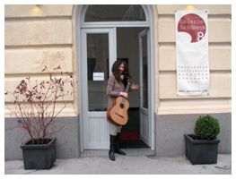 Robert Rocardo Eva Kerner Nadja Offinger Fritz Salat Wolfram Ratz Christoph Hofer-Kasztler Magie und Musik Design Handwerk Mietgalerie Adventmarkt Weihnachtsmarkt Kinder Recycling Workshop Kindergartenkinder VolksschülerInnen Kinder Nachmittagsbetreuung Regina Lustig Offene Singrunde Chor Singen musizieren Karaoke Gesang Musik Vokal Offinger Nadja Galerie Sandpeck Wien Florianigasse 75 Ecke Uhlplatz Mietgalerie moderne zeitgenoessische Kunst Lebensenergie Kinder Recycling Workshop Kindergartenkinder VolksschülerInnen Kinder Regina Lustig Galerie Sandpeck Wien Gegenwartskunst Veranstaltungsprogramm Kulturkalender zeitgenössische österreichische Kunst Kultur Wirtschaft Veranstaltungslokal Pop-up-Store Mietgalerie Florianigasse Josefstädter Straße 1080 kaufen mieten Werkpräsentation Ausstellung Vernissage bildende gestaltende KünstlerInnen GrafikerInnen FotografInnen KunsthandwerkerInnen angewandten Kunst Gebrauchskunst DesignerInnen ErwachsenenbildnerInnen KursleiterInnen TrainerInnen Menschen Fachwissen Kompetenzen Wissen Können interessierten Menschen AutorInnen LiteratInnen DichterInnen LyrikerInnen SchriftstellerInnen JournalistInnen MusikerInnen AlleinunterhalterInnen Ausstellungsräume Kursräume Seminarraum geschlossene Veranstaltungen Fest privaten Rahmen Übungsraum MusikerInnen Treffpunktregelmäßige Gruppen Trainingsgruppe Kunstwerke Kunstmarkt Kunst mieten Mietkunst Ausstellungszeit Programm Kunstverleihs  Kunstinteressenten Unterstützer KunstsammlerIn Autoren Verlage Vermarktung Marketing Kommunikationsstrategien Presse Öffentlichkeitsarbeit Konzepte Printmedien Onlinemedien künstlerischen Arbeit Ausstellungsorganisation Pressemitteilungen Onlineplattformen gewinnbringender Webseiten Künstlerhompage Künstlerberatung Performances Veranstaltungskalender Kunstkalender  Kunsthandwerksmarkt Weihnachtsmarkt Christkindlmarkt Adventmarkt