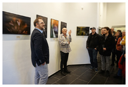 Galerie Wien Florianigasse 75 Ecke Uhlplatz Thomas Leimer Mietgalerie Ausstellungsmöglichkeit Themenausstellung Gruppenausstellung Gemeinschaftsausstellung Ausstellungsbeteiligung Vernissiage Finissage moderne zeitgenoessische Kunst Gegenwartskunst Werkpräsentation Ausstellung bildende gestaltende KünstlerInnen GrafikerInnen FotografInnen KunsthandwerkerInnen angewandten Kunst Gebrauchskunst DesignerInnen Veranstaltungsprogramm Kulturkalender österreichische Kultur Design Handwerk Kunsthandwerksmarkt Musik Dichtung Workshop Chor Singen musizieren Karaoke Gesang Christiane Sandpeck Wirtschaft Ausstellungsräume Kursräume Seminarraum Veranstaltungslokal Pop-up-Store Josefstädter Straße 1080 kaufen mieten ErwachsenenbildnerInnen KursleiterInnen TrainerInnen Menschen Fachwissen Kompetenzen Wissen Können interessierten Menschen AutorInnen LiteratInnen DichterInnen LyrikerInnen SchriftstellerInnen JournalistInnen MusikerInnen AlleinunterhalterInnen geschlossene Veranstaltungen Fest privaten Rahmen Übungsraum MusikerInnen Treffpunktregelmäßige Gruppen Trainingsgruppe Kunstwerke Kunstmarkt Kunst mieten Mietkunst Ausstellungszeit Programm Kunstverleih Kunstinteressenten Unterstützer KunstsammlerIn Autoren Verlage Vermarktung Marketing Kommunikationsstrategien Presse Öffentlichkeitsarbeit Konzepte Printmedien Onlinemedien künstlerischen Arbeit Ausstellungsorganisation Pressemitteilungen Onlineplattformen gewinnbringender Webseiten Künstlerhompage Künstlerberatung Performances Veranstaltungskalender Kunstkalender